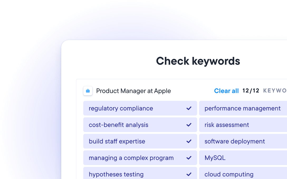 ATS-Lebenslauf-Checker, der stellenspezifische Keywords für eine Produktmanager-Position bei Apple abgleicht